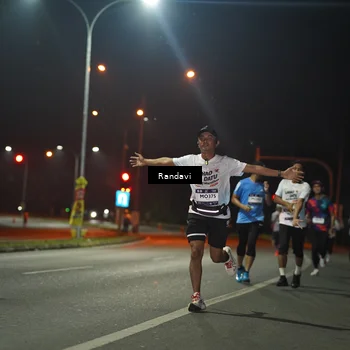 Runner Photo 7759271