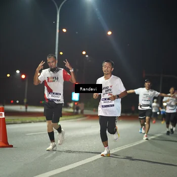 Runner Photo 7759295