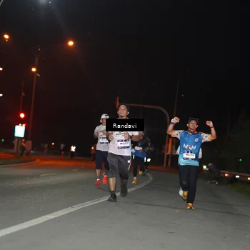 Runner Photo 7759338
