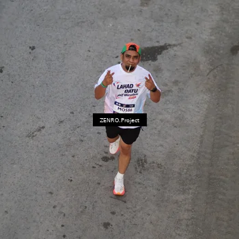 Runner Photo 7759362