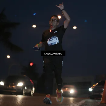 Runner Photo 7759363
