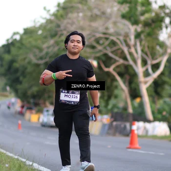 Runner Photo 7759377