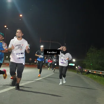 Runner Photo 7759383