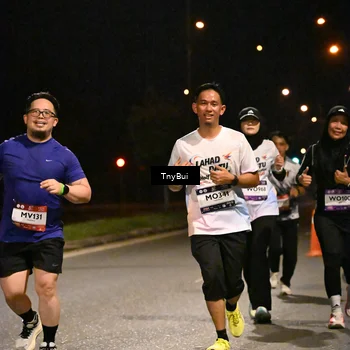 Runner Photo 7759418