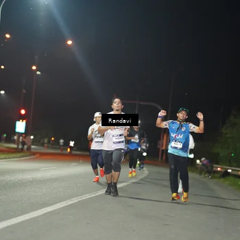 Runner Photo 7759439