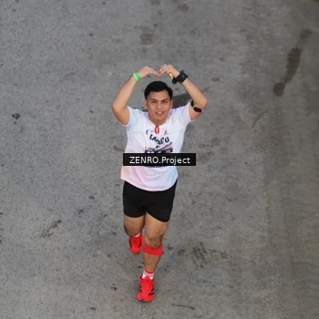 Runner Photo 7759450
