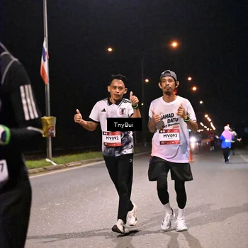 Runner Photo 7759499