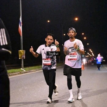 Runner Photo 7759507