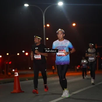 Runner Photo 7759516