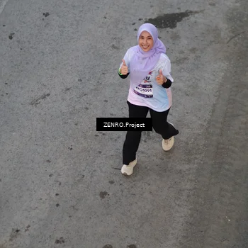 Runner Photo 7759535