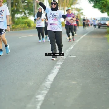 Runner Photo 7759538