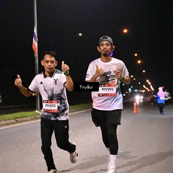 Runner Photo 7759554
