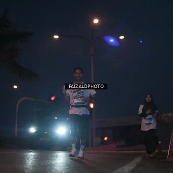 Runner Photo 7759583