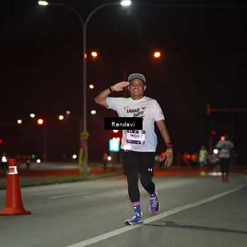 Runner Photo 7759593