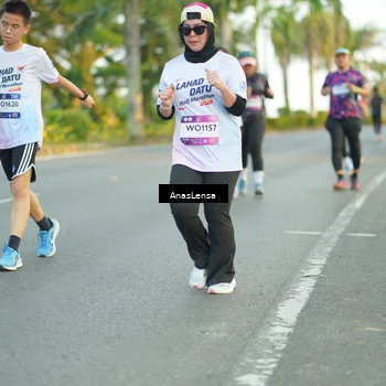 Runner Photo 7759663