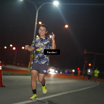 Runner Photo 7759664