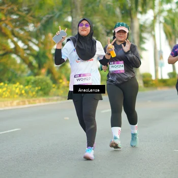 Runner Photo 7759681