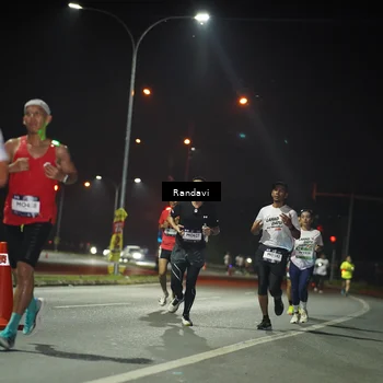 Runner Photo 7759701