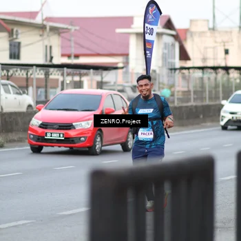Runner Photo 7759716
