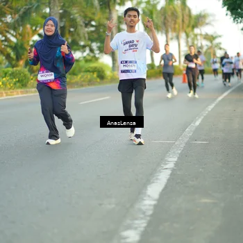Runner Photo 7759736