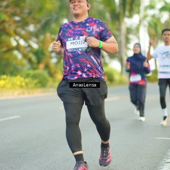 Runner Photo 7759743