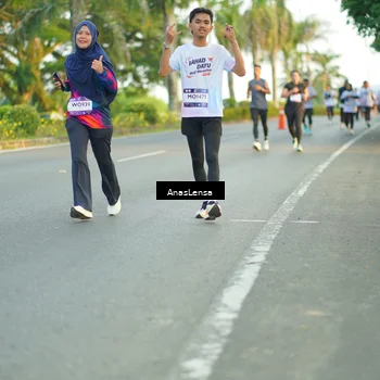 Runner Photo 7759750
