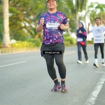 Runner Photo 7759758