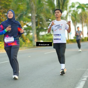 Runner Photo 7759761
