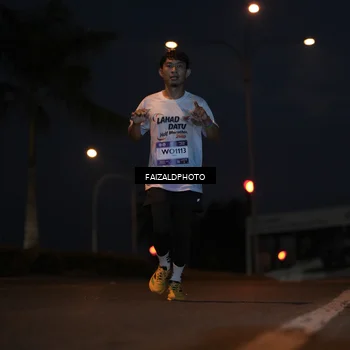 Runner Photo 7759772