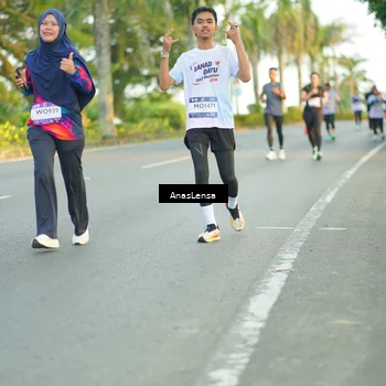 Runner Photo 7759773