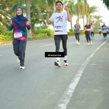 Runner Photo 7759783