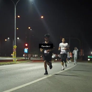 Runner Photo 7759875