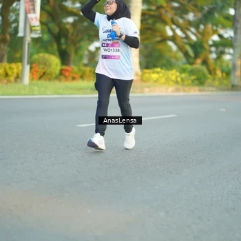 Runner Photo 7759893