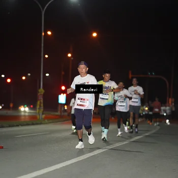 Runner Photo 7759894