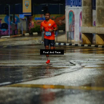 Runner Photo 7759914