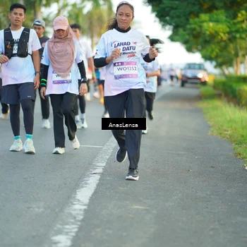 Runner Photo 7759971