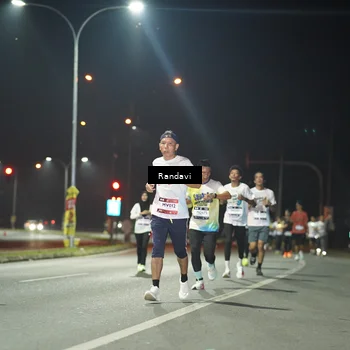 Runner Photo 7759987