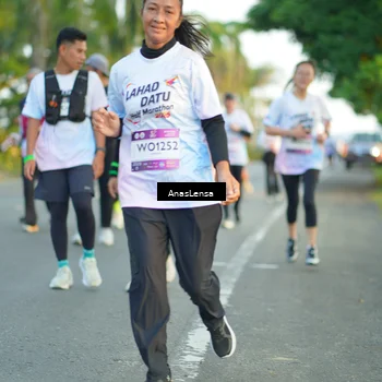 Runner Photo 7759994