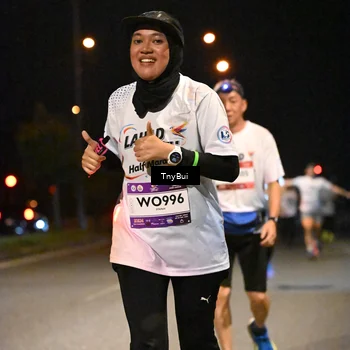 Runner Photo 7759999