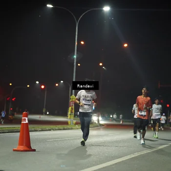 Runner Photo 7760025