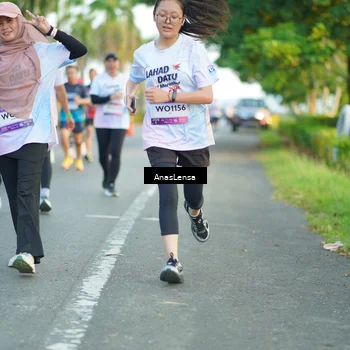 Runner Photo 7760033