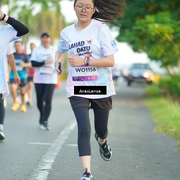 Runner Photo 7760039