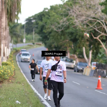 Runner Photo 7760043
