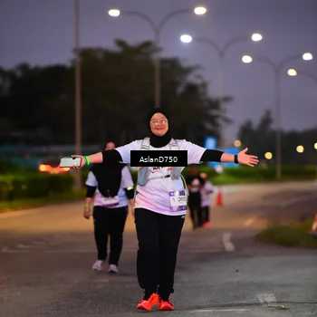 Runner Photo 7760069
