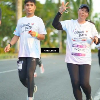 Runner Photo 7760073