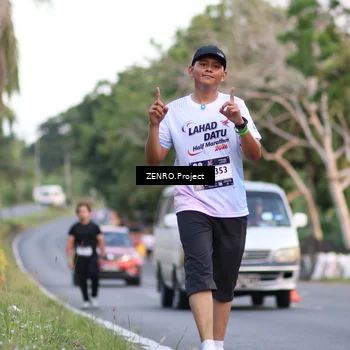 Runner Photo 7760078