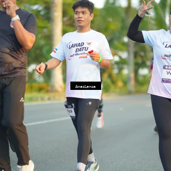 Runner Photo 7760095
