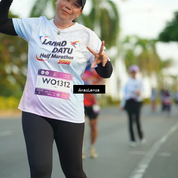 Runner Photo 7760096