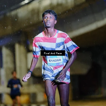 Runner Photo 7760105