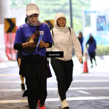 Runner Photo 7760110